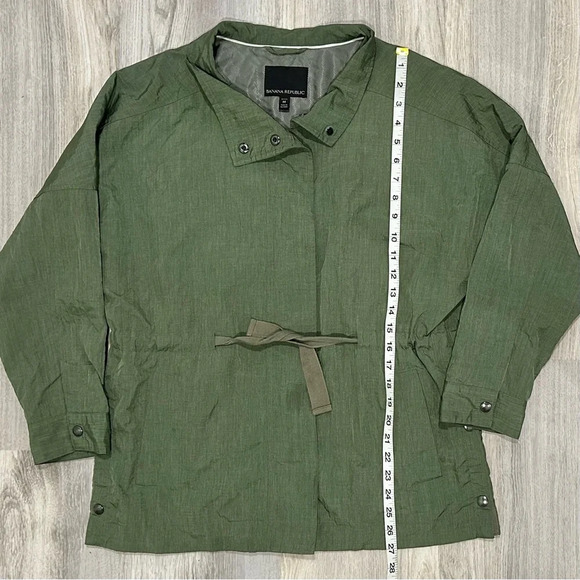 Banana Republic Green Zip Belted Windbreaker Utility Parka Jacket Petite Size M - Picture 3 of 10